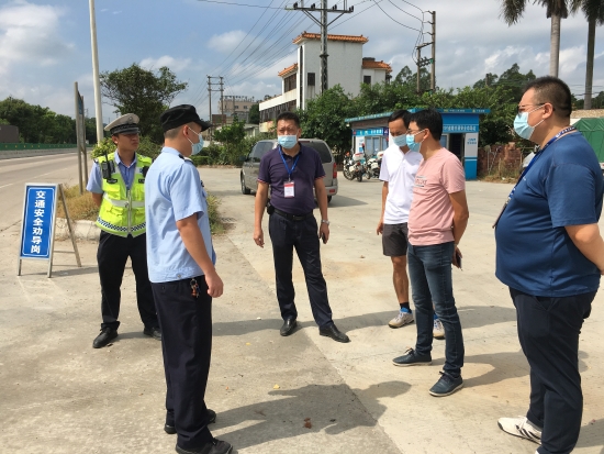 已处理1633663431050镇委书记杨帝根,镇党委委员、副镇长候选人胡英林,副镇长候选人方海智带队到森林防火值守点、交通劝导站、山塘水库、野游点等重点场所开展安全及疫情防控检查。.jpg