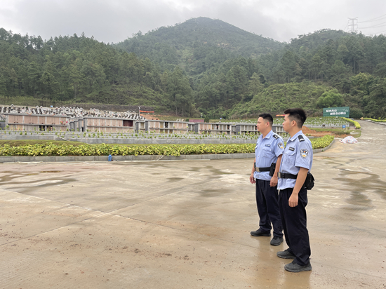 4.6址山镇仙乐园安保值守.jpg