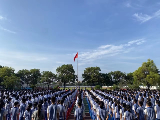 000 未上传 雅瑶中学升旗仪式.jpg