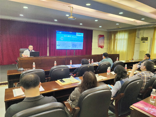 002   专科特色宣讲.jpg