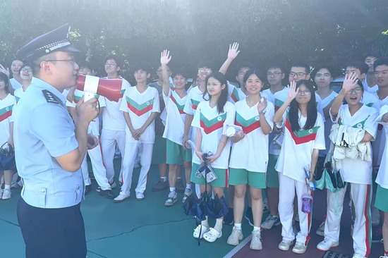 场外宣传 (1).jpg