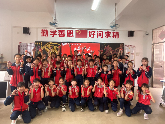 5大岗小学各班巧思迎新1.jpg