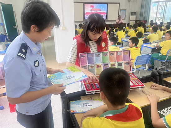 雅瑶开学第一课 (3).jpg