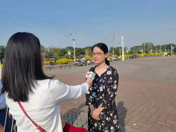 张梅，鹤山市发展和改革局副局长