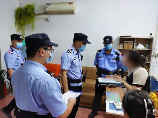 深化“两队一室”  基层警务开启“高效集约”模式 (5).jpg