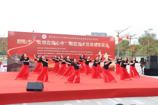 已处理1677491709606老干舞蹈队.jpg