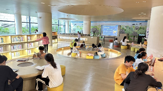 鹤山市图书馆志愿服务1.jpg