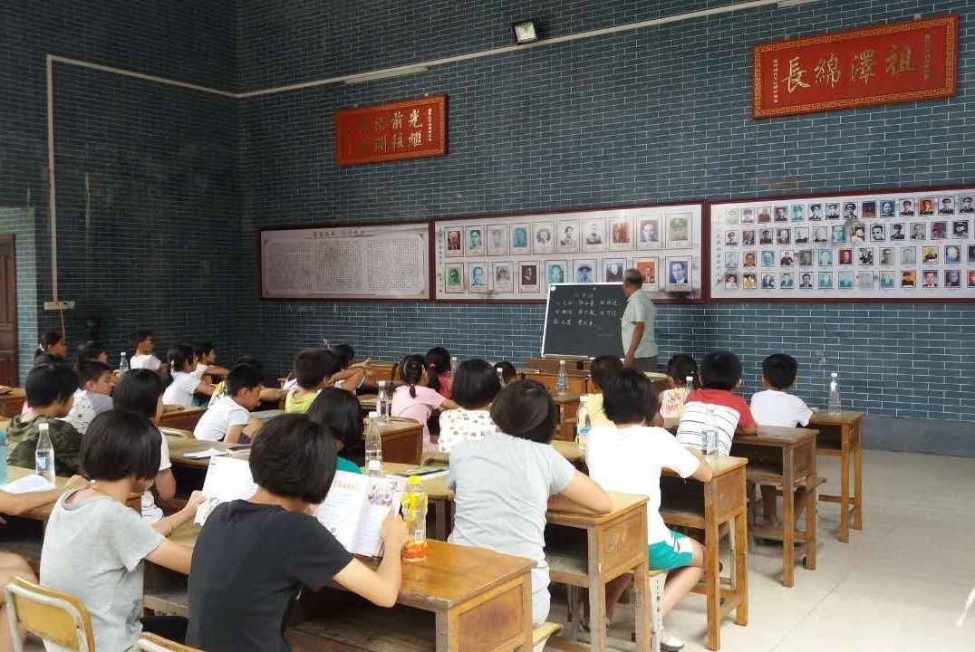 红色党建凝聚干群合力