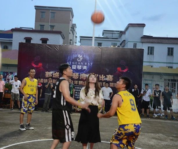 血沸腾!2018鹤城镇爱琴湾杯村(社区)篮球赛.