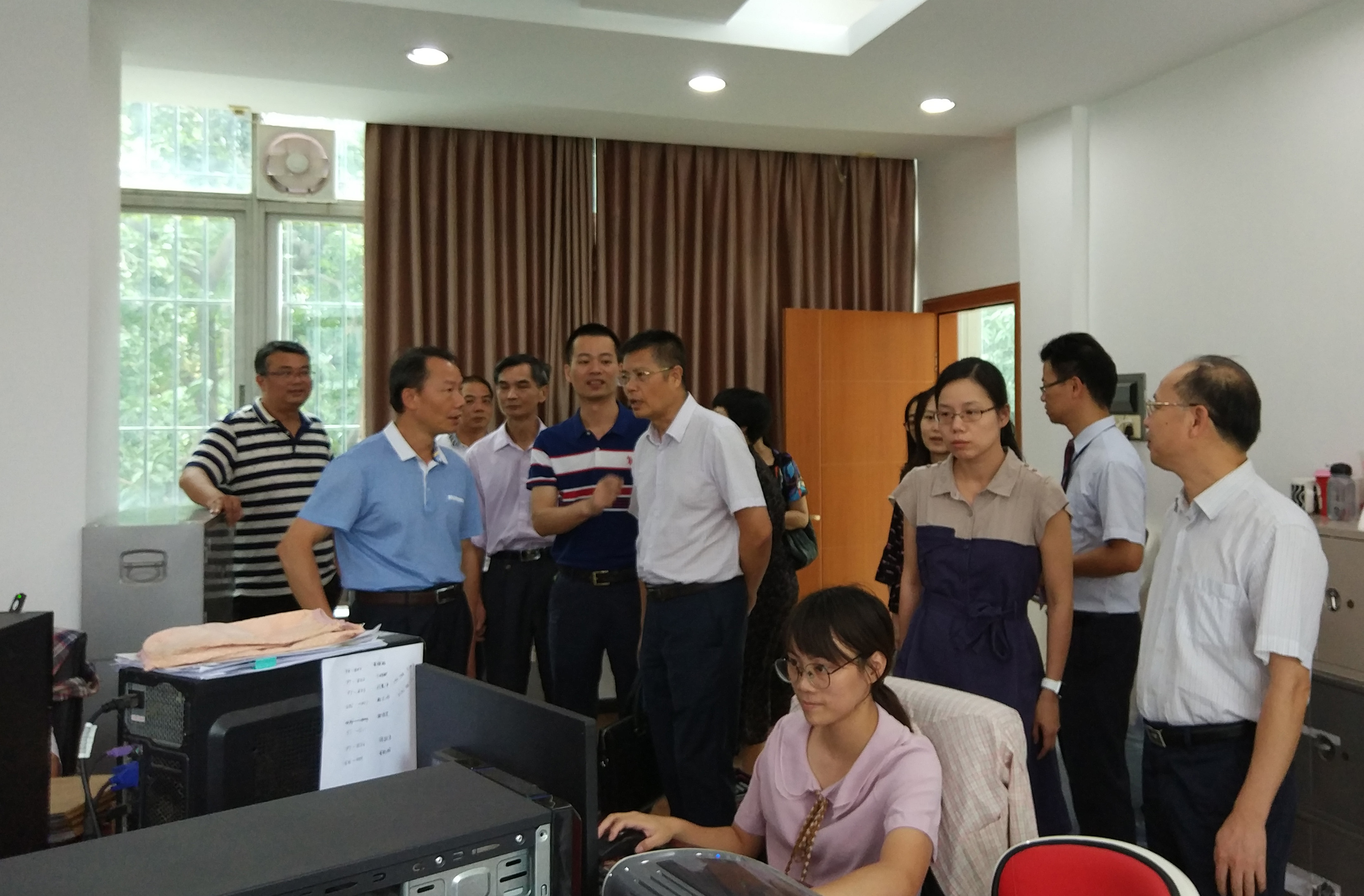 省档案局、省司法厅联合到鹤山市公证处 开展