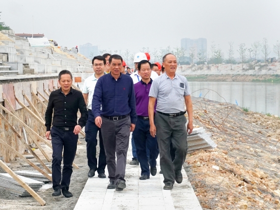 市委书记伍培进检查三防工作