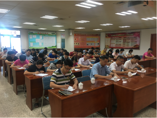 市住建局扫黑办组织扫黑除恶专项斗争知识考试