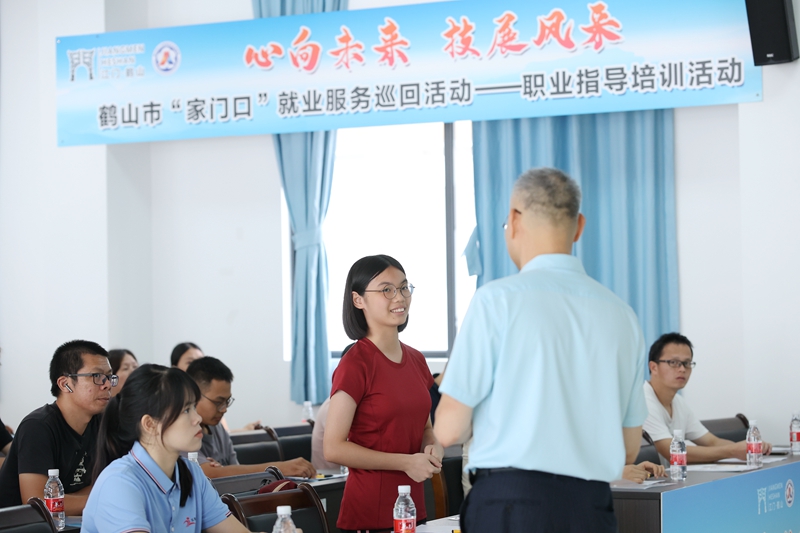 63b77a36269068a2ef932fdd6829e2a.jpg